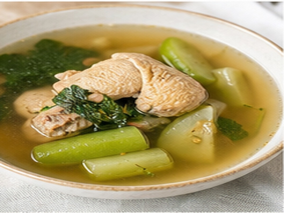 Tinolang manok with sayote